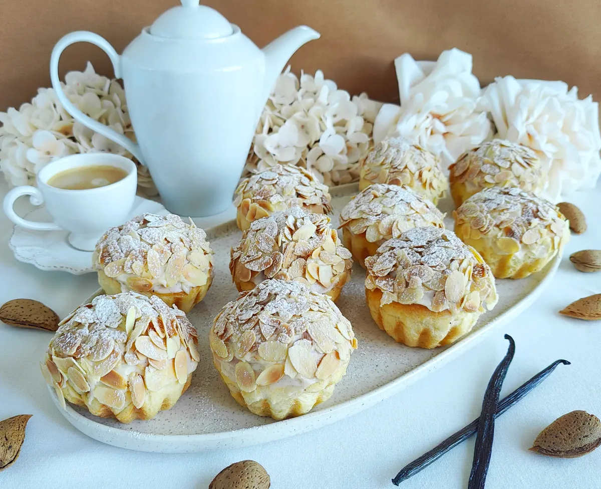 /assets/images/recipes/brioche-with-cream-and-almond/1.webp