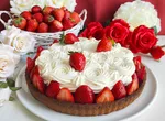 /assets/images/recipes/strawberry-almond-tart/1.webp