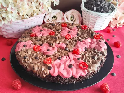 Tarta de frambuesa y chocolate