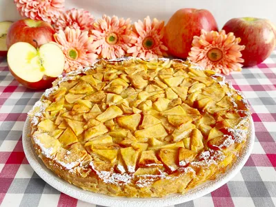 Rustic apple pie