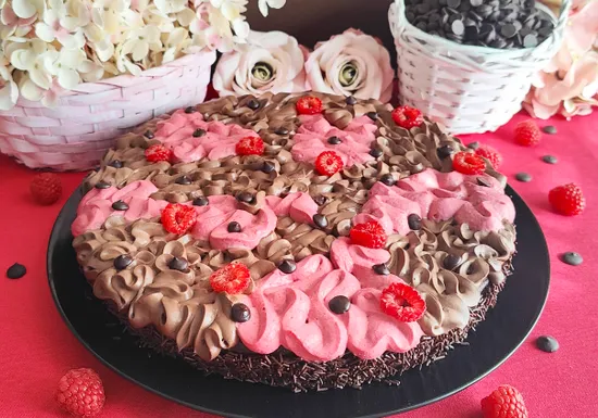 Raspberry chocolate tart