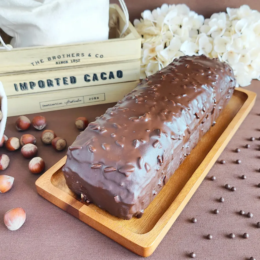 Bizcocho de chocolate y avellana