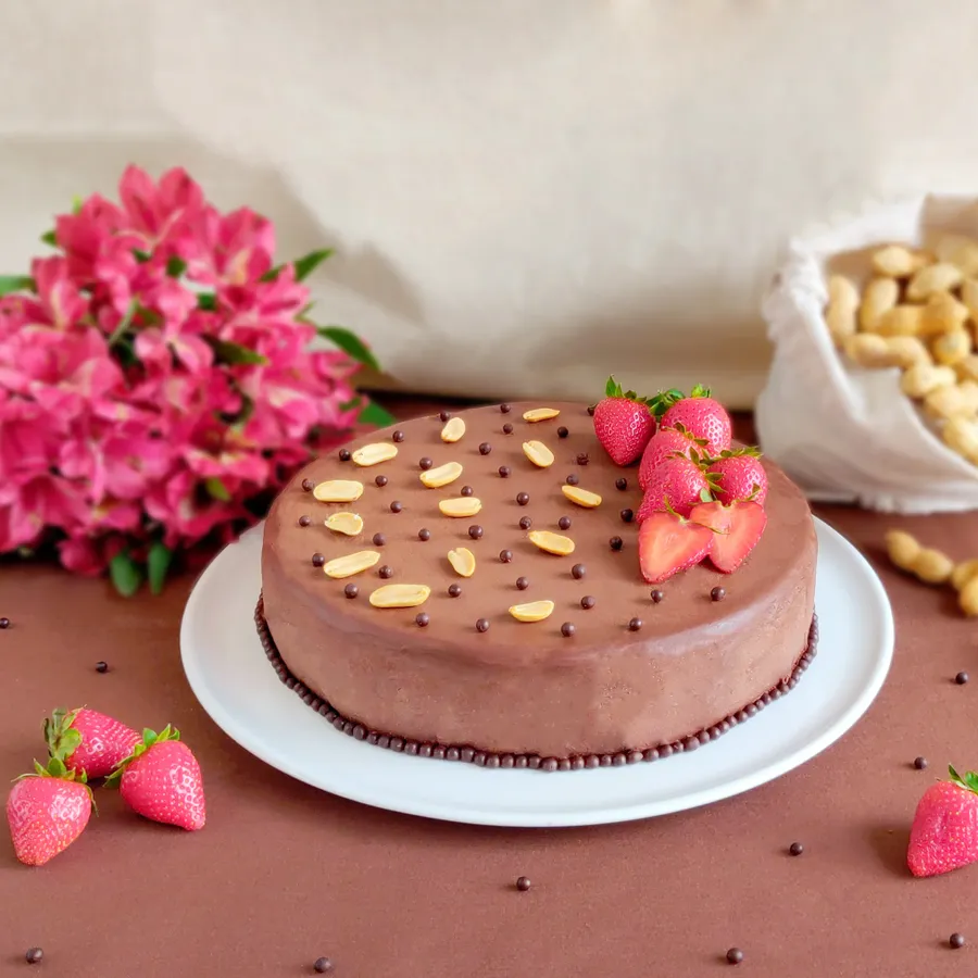 Peanut chocolate strawberry cheesecake