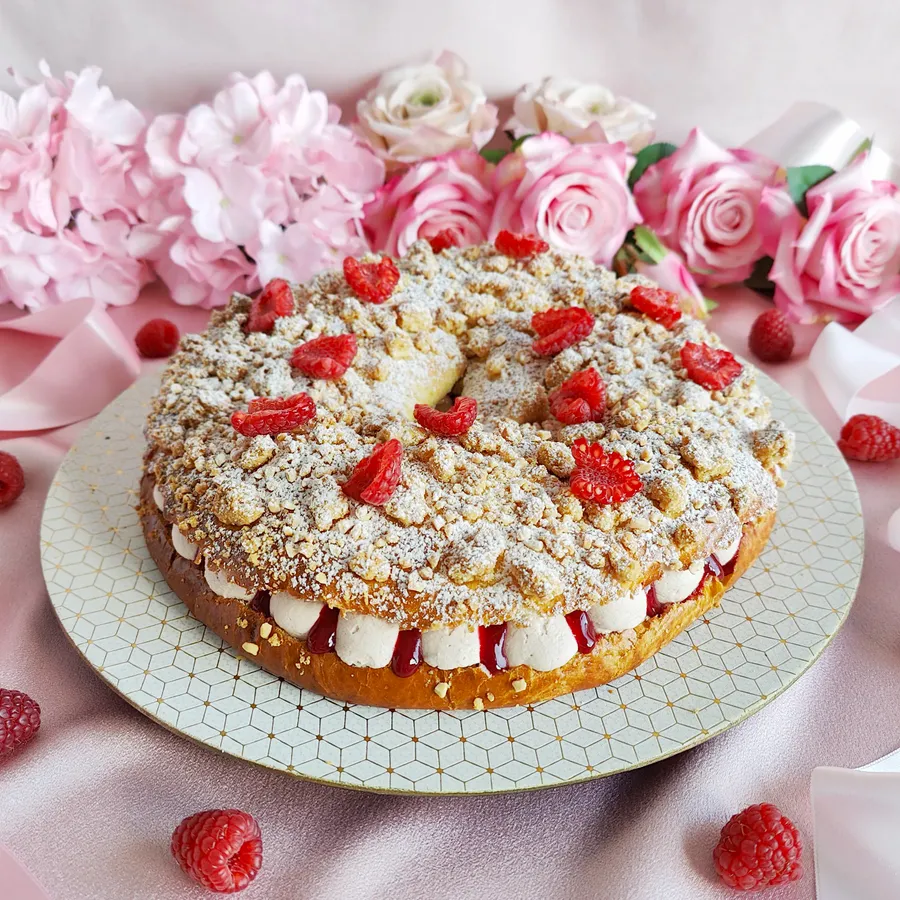 Rosco de chocolate rubí, frambuesa y almendra