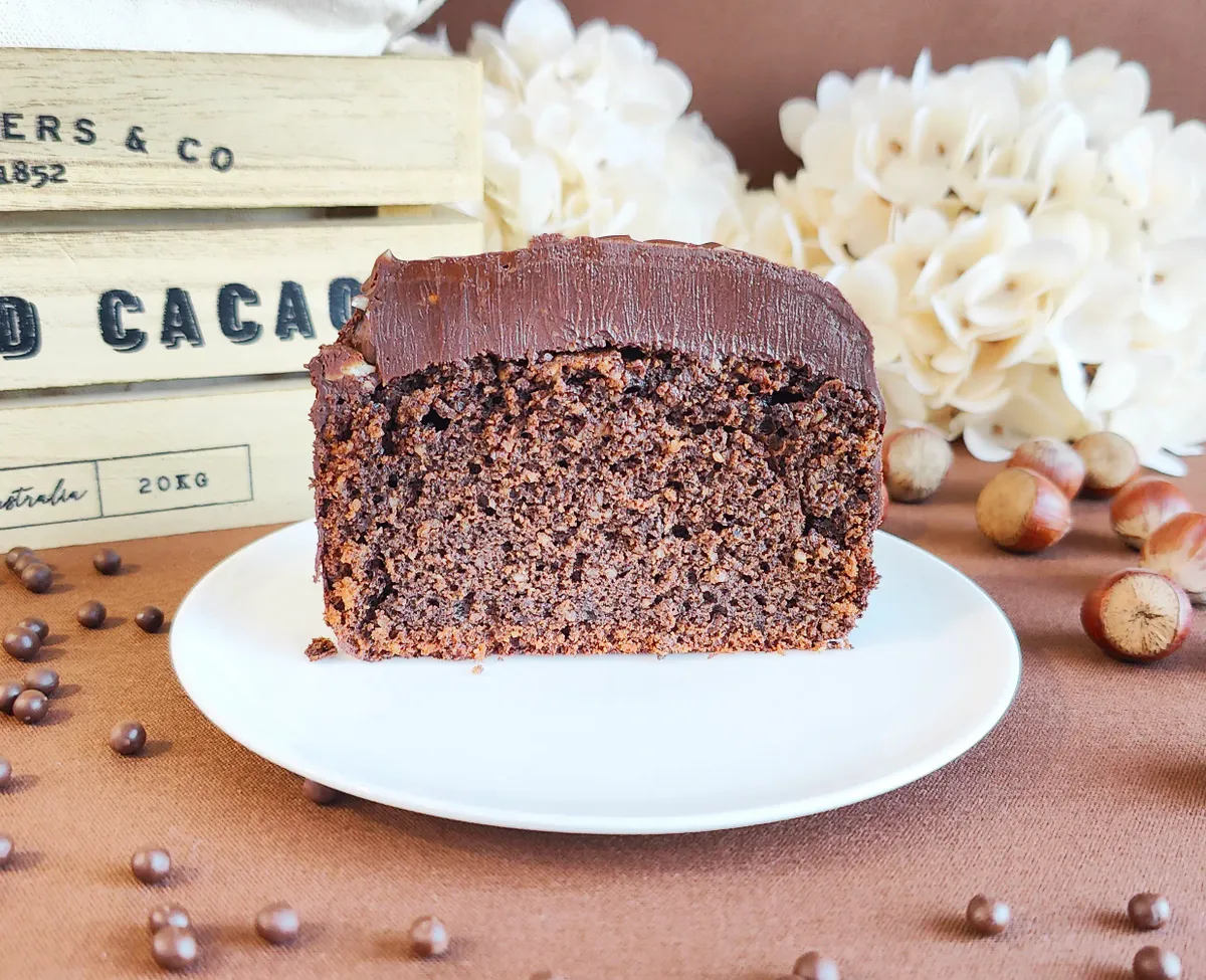 /assets/images/recipes/chocolate-hazelnut-travel-cake/2.webp