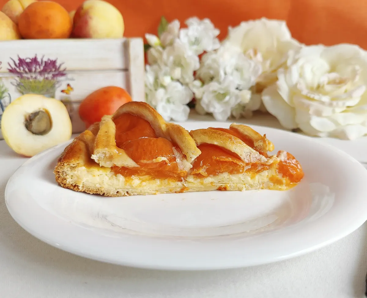 /assets/images/recipes/apricot-lattice-tart/2.webp