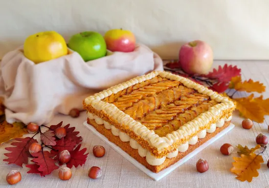 Hazelnut Apple cake