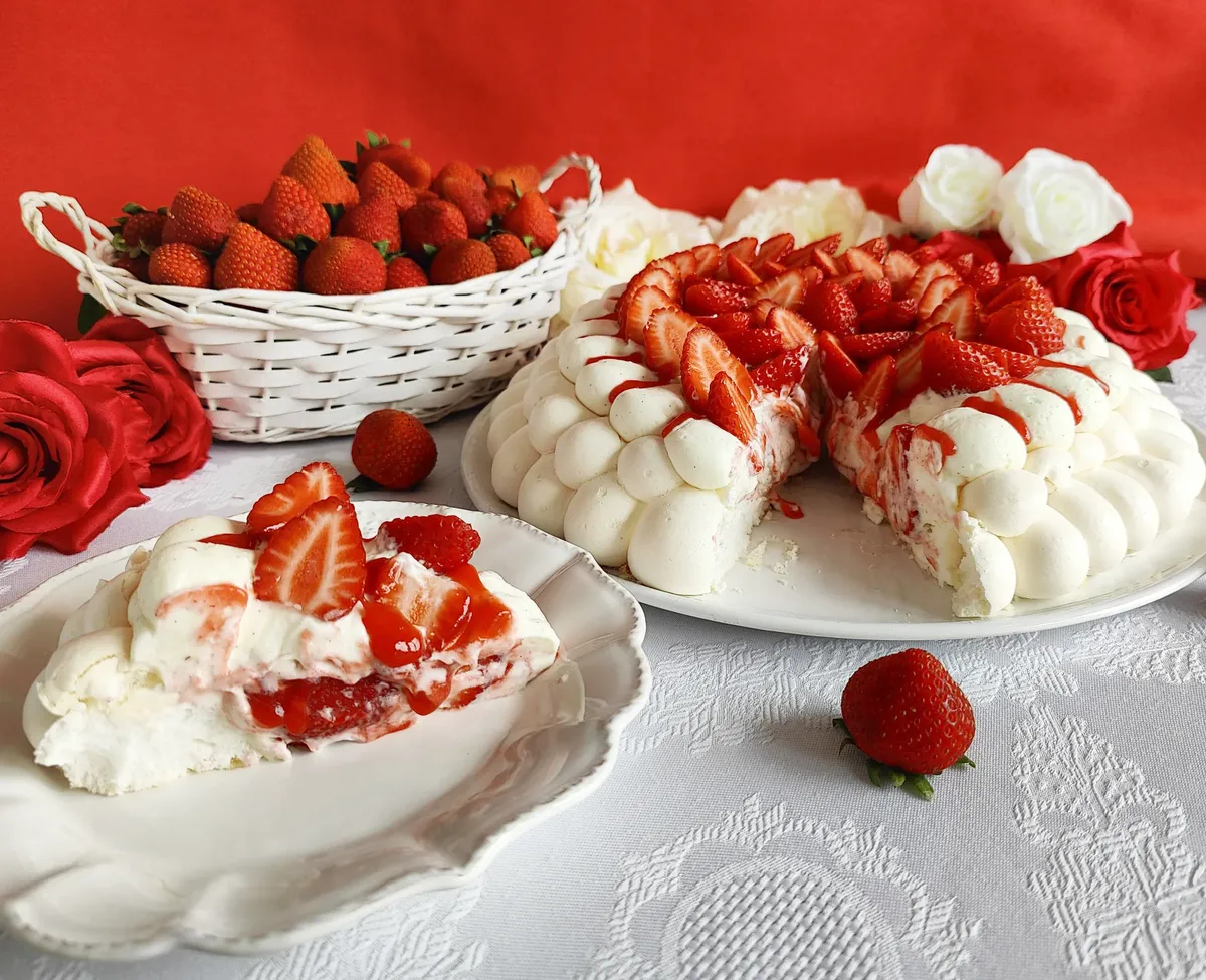 /assets/images/recipes/pavlova/3.webp