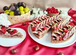 /assets/images/recipes/fig-raspberry-hazelnut-tart/3.webp