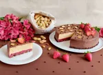 /assets/images/recipes/peanut-strawberry-chocolate-cheesecake/3.webp