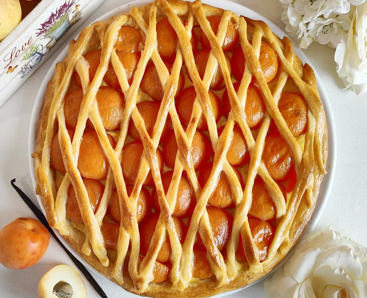 /assets/images/recipes/apricot-lattice-tart/4.webp