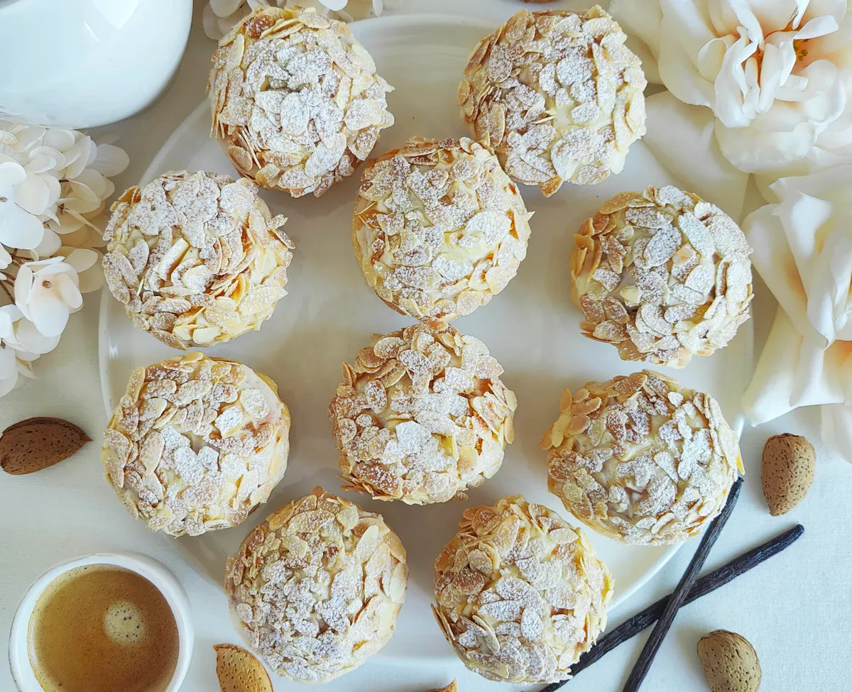 /assets/images/recipes/brioche-with-cream-and-almond/4.webp