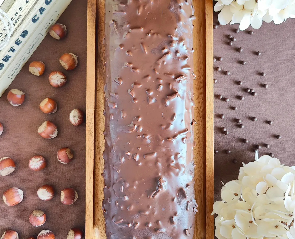 /assets/images/recipes/chocolate-hazelnut-travel-cake/4.webp