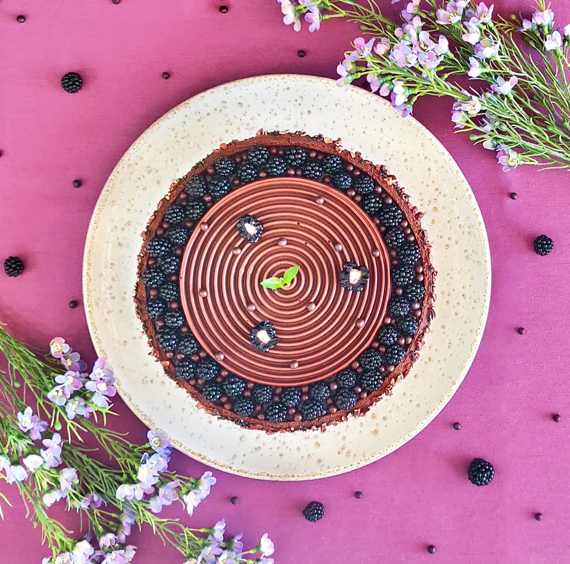 blackberry-sesam-chocolate-tart