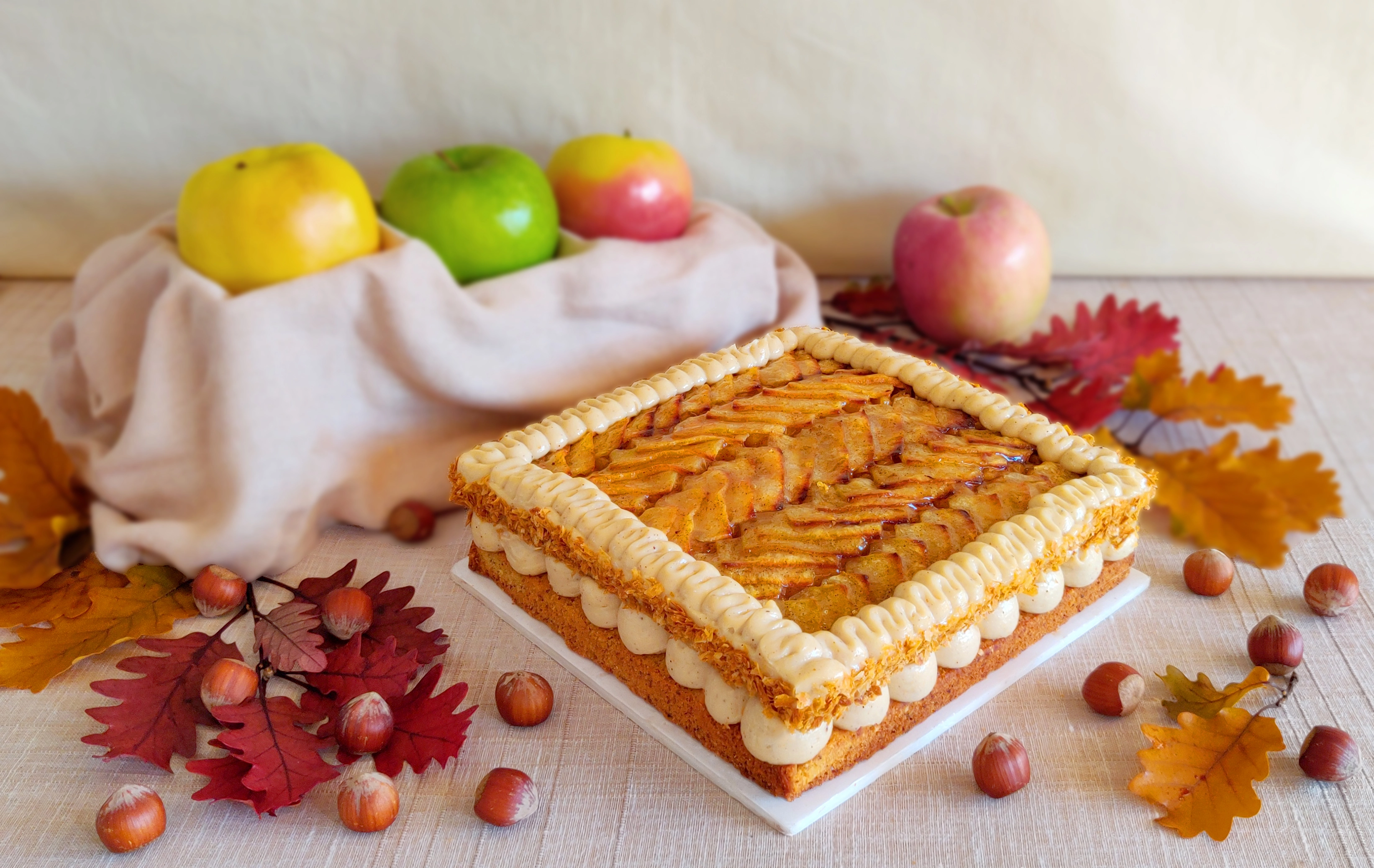 Hazelnut Apple cake