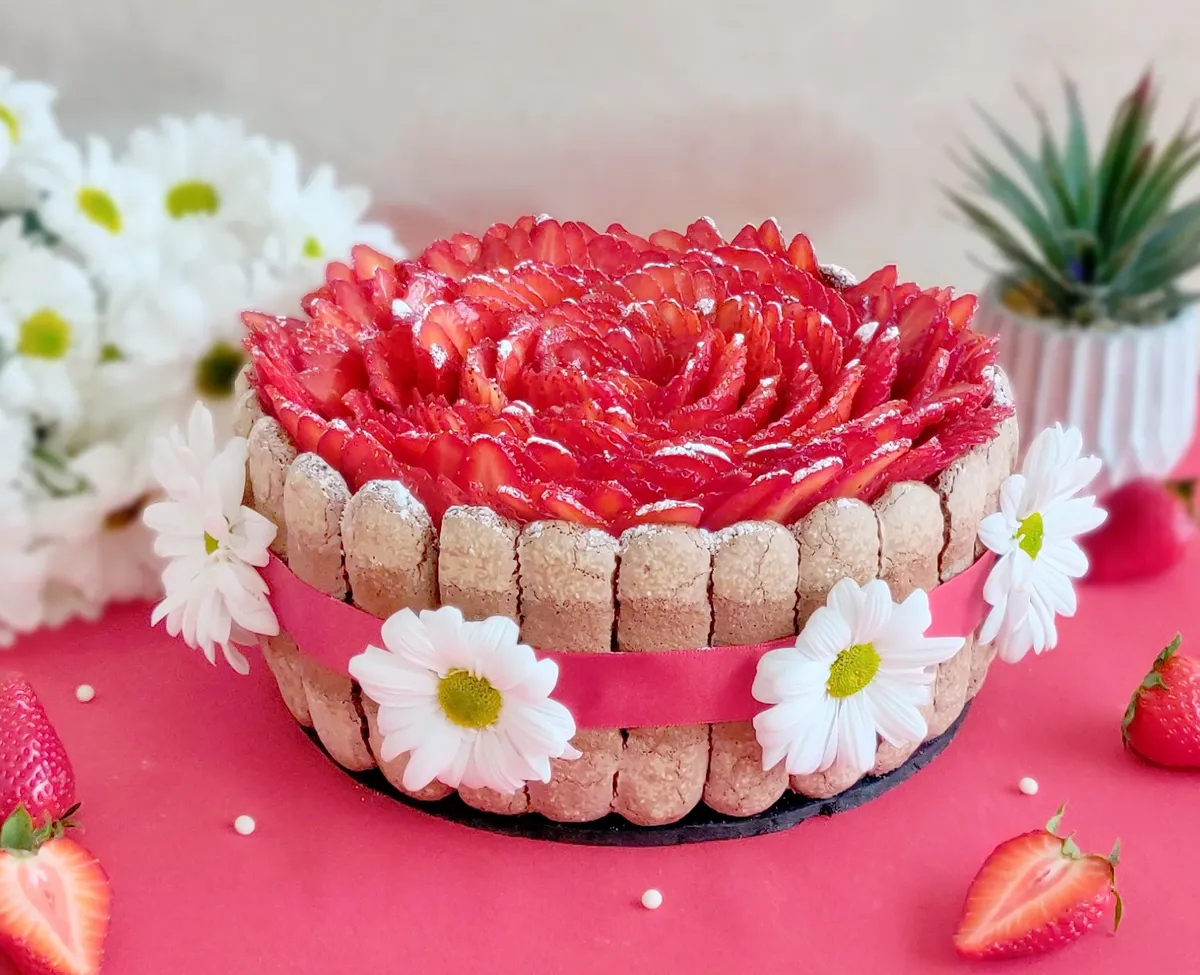 /assets/images/recipes/strawberry-kinder-charlotte/1.webp
