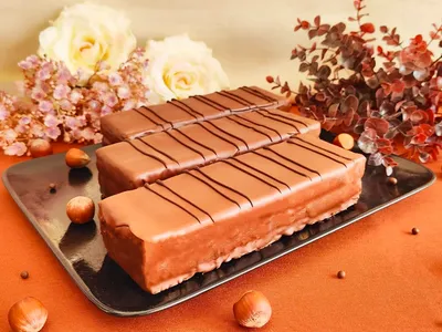 Kinder Bueno cake