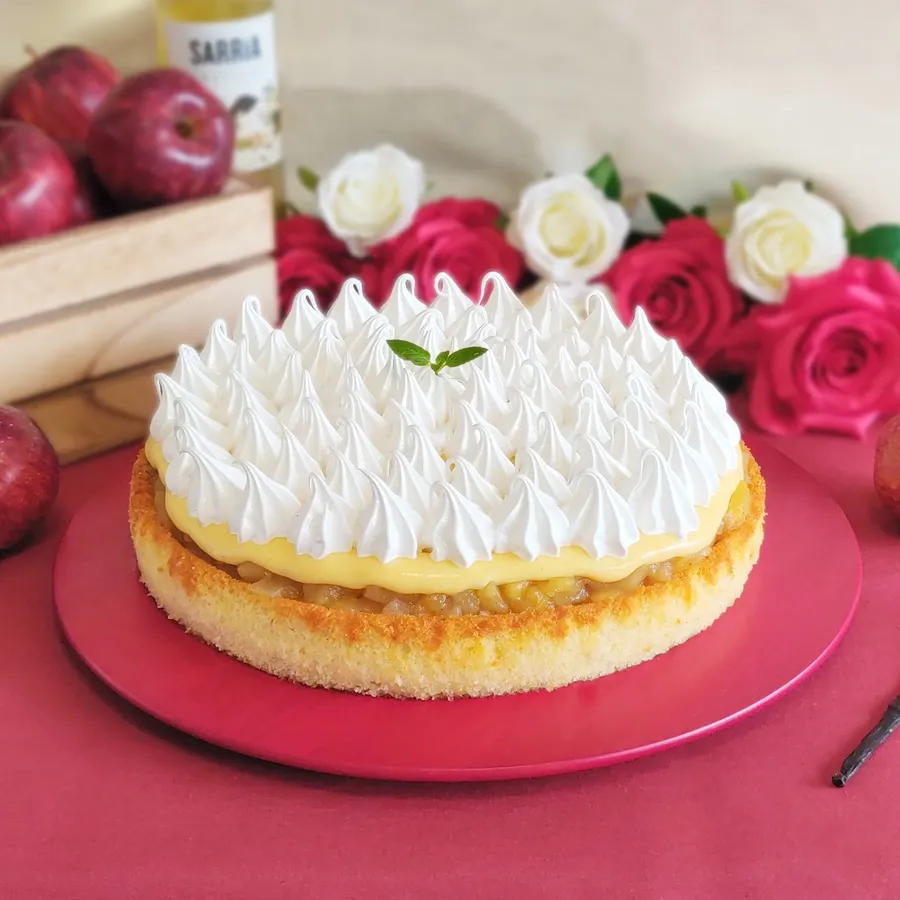 Aunt Genara's apple cake