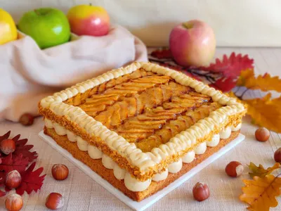 Hazelnut Apple cake
