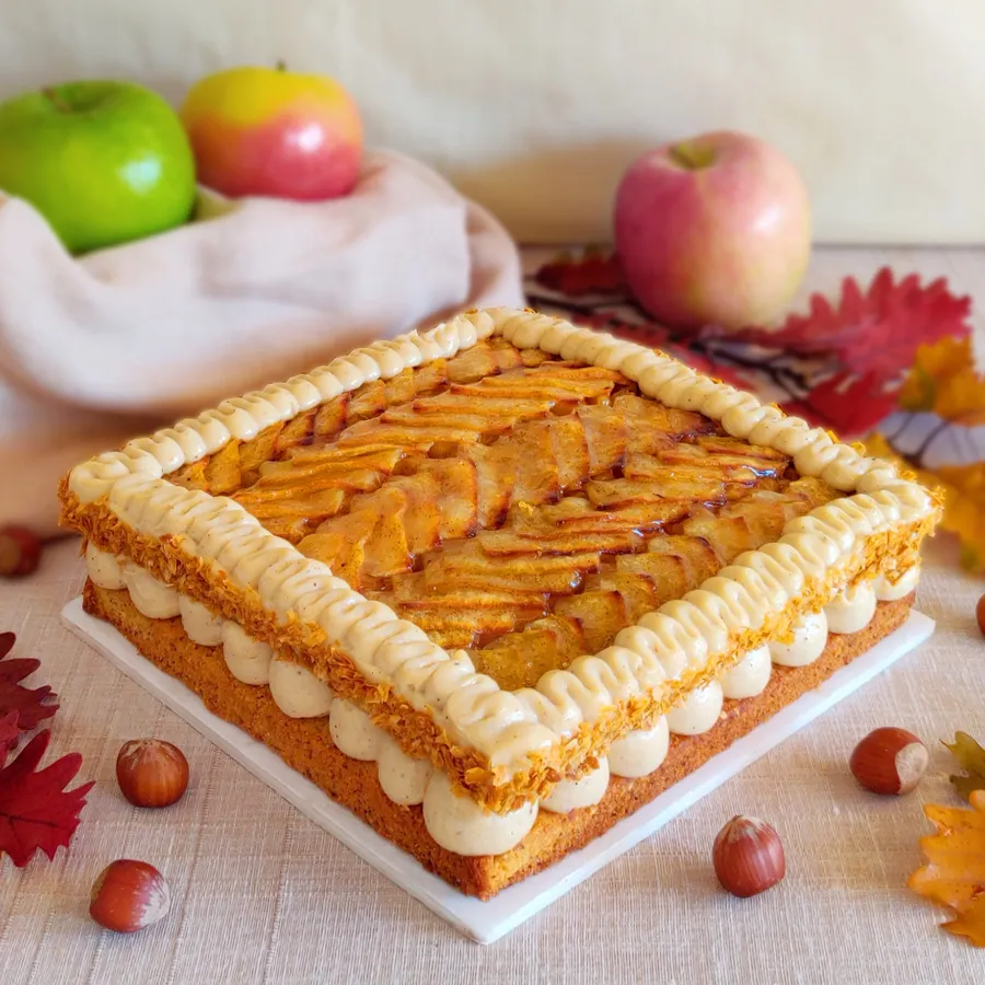 Hazelnut Apple cake
