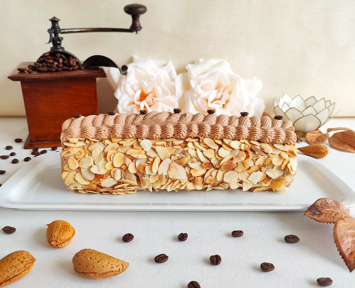 /assets/images/recipes/coffee-roll-cake/4.webp